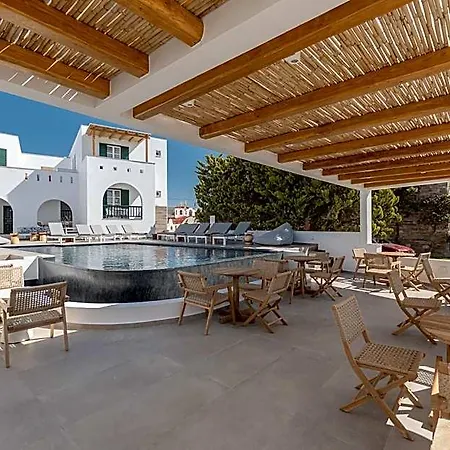 Spiros Hotel 2*