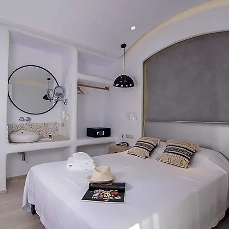 Spiros Hotel 2*