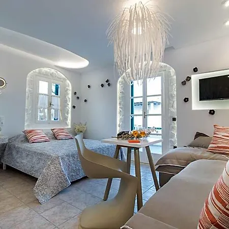 Spiros Hotel 2*